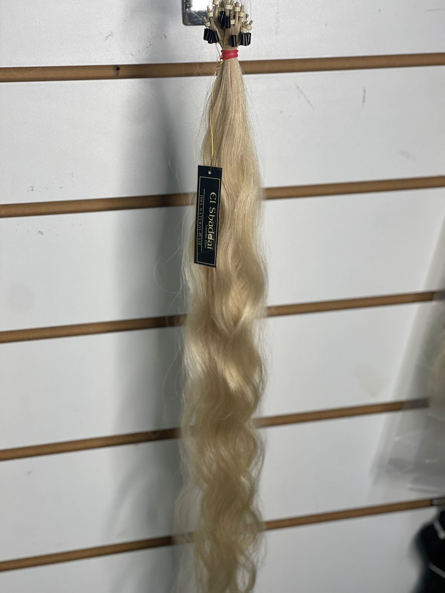 Blond Loop Wavy